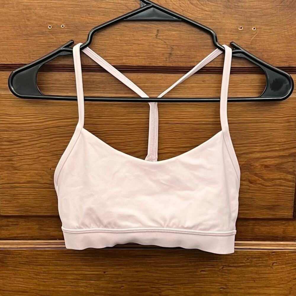 Lululemon Flow Y Bra Nulu *Light Support, A–C Cups Light Pink sz 6